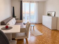 Istra, Umag, garsonjera 33m2 s pogledom na more