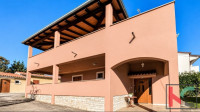 ISTRA, VABRIGA, KUĆA SA APARTMANIMA I DODATNIM ZEMLJIŠTEM, #PRODAJA