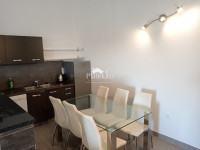 Istra,Valtura dvosobni stan na prvom katu