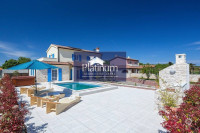 ISTRA, VILLA SA BAZENOM, TOP !!!!