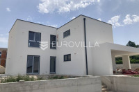 Istra, Zartinj, vila s bazenom 180m2 novogradnja