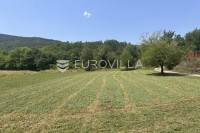 Istra, Žunti, veliko građevinsko zemljište s pogledom na Kaštel