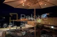 Iznajmljuje se ugostiteljski objekt – prvi red do mora