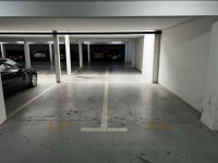 Iznajmljujem parking mjesto u garaži, Vrbani III, Zagreb