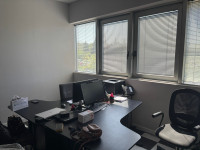 Iznajmljujemo uredski poslovni prostor u Splitu, predio Poljud, 50m2