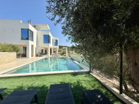 Jakišnica, otok Pag, luksuzna kuća s bazenom, 50m od mora, 200m2