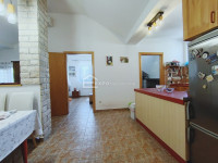 Jarun, kuća 375 m2, 6 zas. stamb. jedinica, pogled na Jarun!!