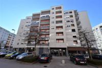 Jaruščica 9*skladišni prostor 50 m2*najam*odmah dostupan*