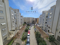 JEDNOSOBAN STAN 43 m2 U ŠIREM CENTRU GRADA ZA DUGOROČNI NAJAM