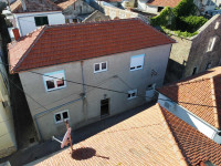 Kali, obiteljska kuća na prodaju