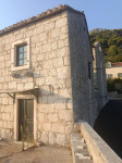 Kamena kuća 157m s dvorištem i pogledom na more