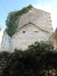 Kamena kuća za obnovu sa okućnicom u Gornjoj Podgori