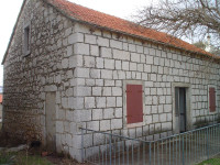 Kamena Kuća: Šestanovac - za renoviranje