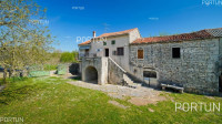 Kamene kuće u okolici Kanfanara