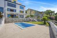 KANTRIDA, vrhunska nekretnina 1.red do mora