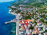 Karlobag, centar - kuća u starom gradu 2. red od mora