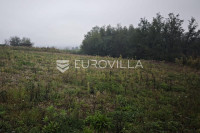 Karlovac, Jelaši, građevinsko zemljište 5631 m², na mirnoj lokaciji