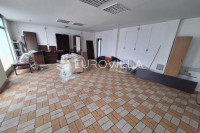 Karlovac, Luščić, poslovni prostor 52 m², odlična lokacija