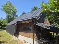 KARLOVAC - PREDIVNO IMANJE UZ RIJEKU KORANU!
