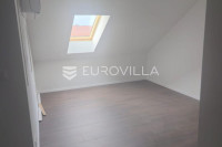 Karlovac, Zvijezda, poslovni prostor 51 m², novouređen, centar grada