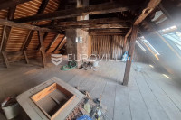 Karlovac, Zvijezda, stan 105 m², centar grada