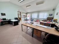 KASTAV, TOMETIĆI - Uredski prostori za najam s parkingom, 120 m²