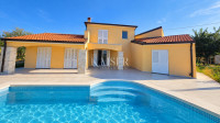 Kaštel,Istra, vila sa bazenom u novogradnji