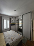 KAŠTEL ŠTAFILIĆ-DVOSOBAN STAN 62M2, blizina mora, parking, kredit