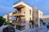 Kaštel Stari 3S+DB 96,55m2 + terasa 23 m2 i krovna terasa 100 m2