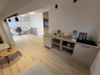 Kaštel Stari, dvoetažni penthouse, dugoročno od 1.11.