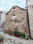Kaštel Sućurac, stara kamena kuća, za rekonstrukciju