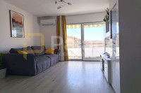 Kaštela - dvosoban stan 61m2, južna orijentacija, sprema, pogled