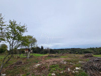 KAVRAN - Zemljište, 3426 m2 uz granicu građevinskog područja