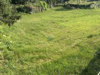 Klana, Škalnica, građevinski teren uz cestu