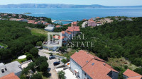 KLENOVICA - apartman s vlastitim parkingom 300m od mora