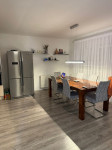 KLIS / SPLIT:  kuća s 2 stana: 250.00 m2 1/1 uporabna
