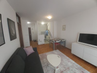 Knežija, uređen dvosoban stan na TOP lokaciji, 39 m2