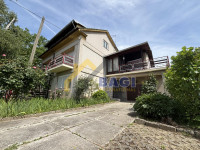 Kobiljak (Sesvetski Kraljevec) 250m2 kuća za 10-15 radnika