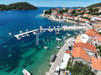 KORČULA, BRNA - Kamena kuća prvi red do mora (123m²)