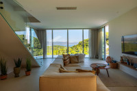 KORČULA - Luksuzna Villa s Nevjerojatnim Pogledom (360m2)