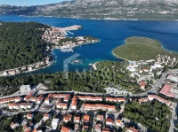KORČULA - Dvosoban stan 65m²  (250m od mora)
