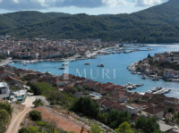 Korčula, Vela Luka - Građevinsko zemljište 1073m²
