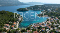 Korčula, Žrnovska Banja — kuća 129 m², prvi red uz more