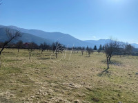 Korenica, blizina Plitvičkih jezera - građevinsko zemljište, 8444 m2