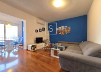 KOSTRENA, DVOSOBAN STAN U BLIZINI MORA