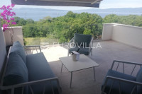 Kostrena, Rožmanići luksuzan stan s bazenom 154 m²