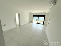 Moderan apartman (156m2), 250m od mora s bazenom u Kožinu