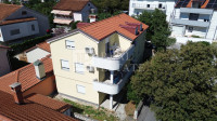 KRALJEVICA - EKSKLUZIVNA PRODAJA - prostrana kuća sa 4 stana na 200 me