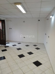 KRIMEJA, poslovni prostor 30m2 s parkirnim mjestom, zakup