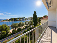 KRK – CENTAR | Stan s pogledom na more, 60 m²